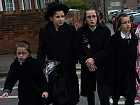 В Лондоне силы самообороны задержали женщину, гонявшуюся за детьми с криками "Я хочу убить всех евреев"