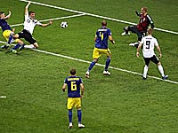 Немецкий футбольный союз извинился перед сборной Швеции