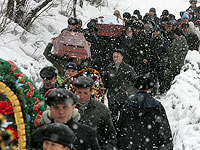 Властям РФ предложено оплачивать похороны граждан, не доживших до пенсии  