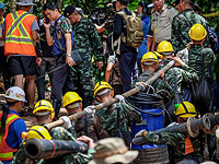 Готовится эвакуация детей, застрявших в пещере в Таиланде: спасатели опасаются затопления