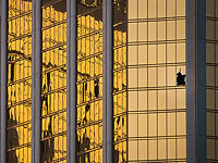  Отель в Лас-Вегасе, из окна которого застрелили 58 человек, подал в суд на пострадавших