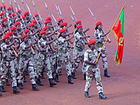 Власти Эритреи отменяют закон о бессрочной военной службе 