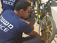 В Ашдоде полицейские спустили колеса у 25 электровелосипедов
