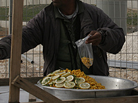 Палестинский уличный торговец (иллюстрация)