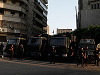 В Каире неизвестный бросил взрывное устройство в сторону посольства США
