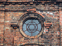 В Гданьске задержан злоумышленник, бросивший камень в окно синагоги в Йом Кипур