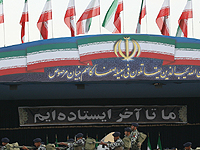 Представитель ВС Ирана обвинил "Мосад" и США в причастности к теракту на параде
