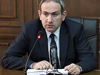 Президент Армении Армен Саркисян принял отставку правительства во главе с Николом Пашиняном