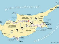 Автомобиль с российскими туристами упал с обрыва на Кипре