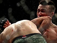UFC Fight Night 139: "Корейского Зомби" "упокоили" невероятным ударом локтем на последней секунде боя