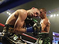 Бокс: в Нью-Йорке Ломаченко победил Педрасу