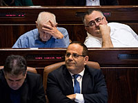 Во время перерыва между заседаниями Кнессета депутат Аюб Кара потерял сознание