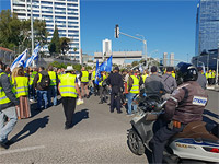 Протест "желтых жилетов": перекрыты дороги около комплекса Азриэли в Тель-Авиве