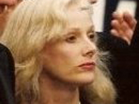 Сондра Локк в 1988 году