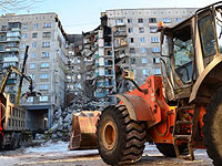 Взрыв в Магнитогорске: спасательную операцию осложняют мороз и угроза дальнейшего обрушения дома