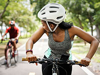 Вступает в силу запрет на ношение полушлема во время езды на мотоцикле, скутере и квадроцикле  