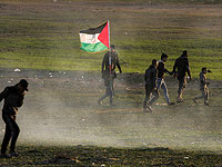 Военнослужащие взорвали флаг, установленный на разделительном заборе с Газой  