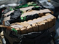 Возле берегов Португалии задержано судно с украинским экипажем, перевозившее 2,5 тонны кокаина