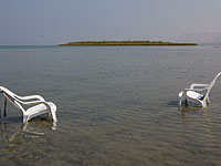 Из-за сильных порывов ветра закрыты пляжи Амнун и Цаалон на побережье Кинерета
