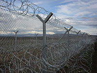 Латвия возвела забор длиной 93 км на границе с Россией