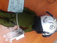 В Меа Шеарим вновь была "повешена" кукла, изображающая солдата ЦАХАЛа
