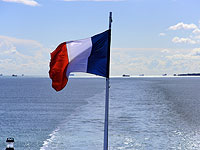   По примеру Алена Бомбара: пожилой француз пересек Атлантический океан в бочонке