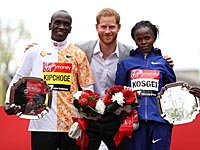 Элиуд Кипчоге в четвертый раз стал победителем Лондонского марафона