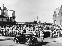 Палестинцы в Хайфе, 1948 год  