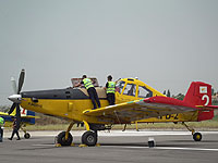 На аэродроме базы Тель-Ноф приземлилась группа спасателей из Кипра