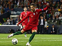 Криштиану Роналду забил три мяча. Португальцы вышли в финал Лиги наций