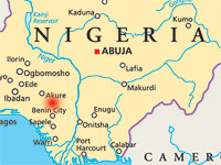 В результате столкновения бензовоза и микроавтобуса в Нигерии погибли 19 человек
