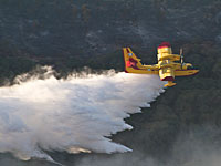 Самолет пожарной авиации Греции
