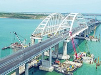 Водитель разогнался на Крымском мосту до 243 км/ч
