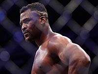 UFC: Нганну нокаутировал Дос Сантоса