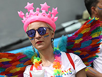 Самый массовый, самый разноцветный. В Лондоне прошел гей-парад. Фоторепортаж