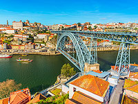 В Португалии пьяная туристка бросилась обнаженной с 45-метрового моста