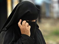 В Тунисе запретили ношение никаба в государственных учреждениях