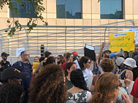Акция протеста соцработников в Тель-Авиве сопровождается столкновениями с полицией