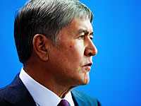 Штурм резиденции экс-президента Киргизии: силовики прорвались внутрь