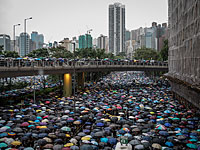 "Мирный протест" в Гонконге: полтора миллиона человек на улицах города 