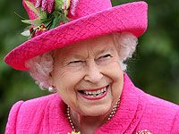 Елизавета II разыграла туристов из США, заявив, что не встречалась с королевой 
