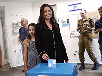 Амир Перец, Эхуд Барак и Айелет Шакед проголосовали на выборах в Кнессет