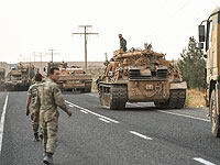 Курды провожают американских солдат гнилыми помидорами