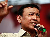 В Индонезии совершено нападение на министра безопасности