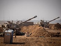 Израильская артиллерия на границе Газы