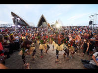 Танцы в опере: искусство аборигенов на фестивале в Сиднее. Фоторепортаж