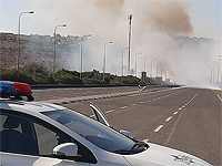 В связи с лесным пожаром перекрыто движение по шоссе номер 4 в районе Хедеры