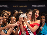 "Мисс Вселенная 2019": в Атланте представлена бриллиантовая корона будущей королевы