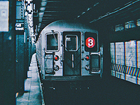Антисемитский инцидент в Нью-Йорке: пассажирка метро избила израильтянку