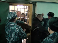 Опубликована запись избиения заключенных в сибирском СИЗО, "соответствующем стандартам Европы"